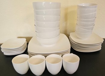 42pc Gibson Home Dish Set Incl Bowls, Saucers, Plates & Mugs