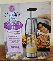 Wilton Cookie Pro Ultra 2 With Attachments & Box