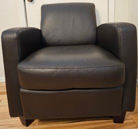 Black Leather Arm Chair With Wooden Legs