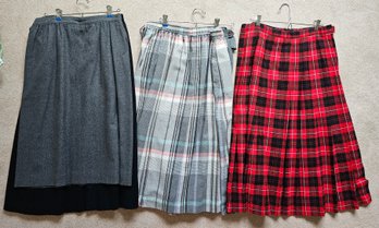 5 Skirts Incl Red/black Plaid, Grey, Black & More Mostly Size 14