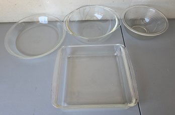 Lot Of Vintage Pyrex Glass Dishes