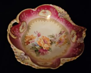 Beautiful 1903 Hand-painted Floral Bowl With Gold Tone Accents By S&T RS Germany