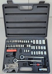 Metric Socket Automotive Tool Kit With 1/2' Drive