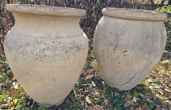 2 Large Resin Gardening Pots