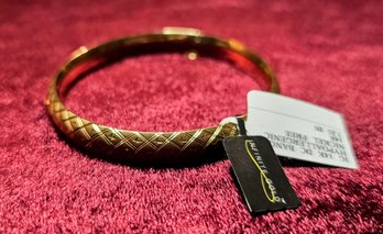 NWT 14K Bangle Infinite Gold Bracelet