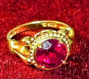 Size 7 Ladies Gold Vermeil Garnet Ring (marked 925)