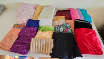 Large Lot Of Yardage/scrap Fabric Incl Satin, Velvet, Swimwear, Silk, Embroidered Mesh, Blouse & Much More