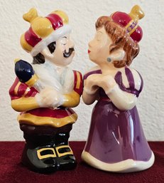 King And Queen Ceramic Magnetic Salt And Pepper Shakers
