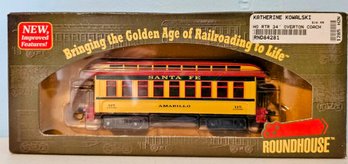 Roundhouse Ho Scale RTR Overton Coach, 1 Of 3