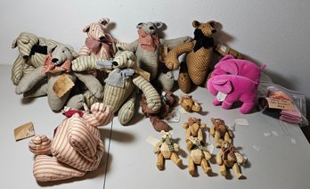 Assortment Of Stuffed Animals & Bears