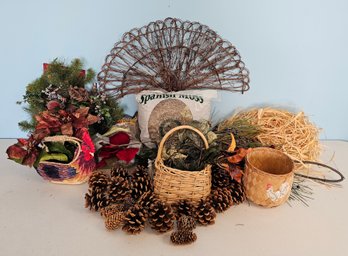 A Collection Of Home Decor/crafting Incl. Pinecones, Poinsettias, Moss, Cute Rooster And Chicken Baskets
