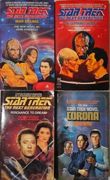 4 Star Trek Soft Cover Books Incl Captains' Honor, War Drums, Perchance To Dream & Corona
