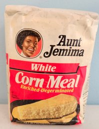 The Infamous Aunt Jemima Vintage White Corn Meal Sealed 32oz