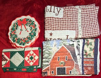 Christmas Holiday Place Mats And Display Quilt