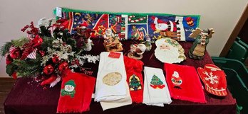 Misc Christmas Hand Towels And Decor Incl. Santas Magical Workshop 1995 Edition