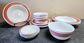 Corelle Red Rim Swirl Dinnerware 4 Piece Setting Including Plates And Bowls