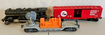 Vintage Lionel Train Locomotive With Boxcar And Searchlight Car W/ Orange Generator