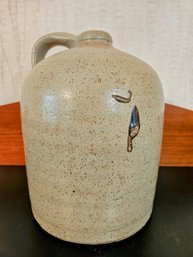 Circa 1880 American Salt Glaze Stoneware Crock 3 Gallon Beehive