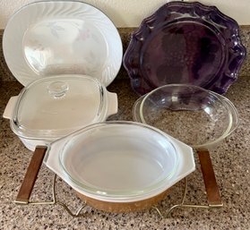 Kitchen Essentials Incl Casserole Dishes & Platters By Pyrex & More