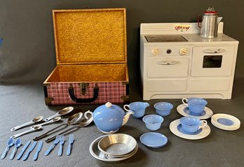 Vintage Little Chef Oven & Pink Brass Embellished Hard Case With Cute Teatime Cups