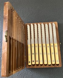 Vintage Simmons Set Of 6 Serrated Steak Knives With Walnut Wooden Box