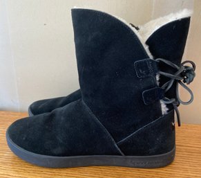 Black Koolaburra Boots By Ugg Size 10