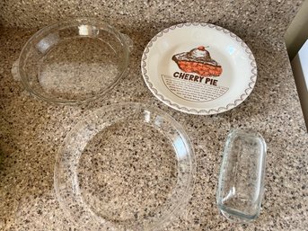 Pyrex & Ceramic Pie Dishes & Butter Dish
