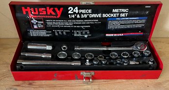 Husky 24 Piece 1/2' And 3/8' Drive Socket Set, Missing 2 Sockets