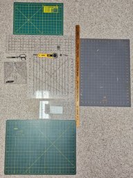 Lot Of Fabric Cutting Mats, Ruler & Rotary Fabric Cutting Tool