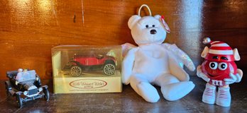 Small Lot Of Trinkets Incl Angel Beanie Baby, Christmas Ornaments & 1915 Model T Ford Toy Car