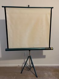 Radiant Deluxe Meteor 2 Projection Screen On Tipod Base