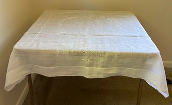 3 Beautiful Square Linen White Table Cloths