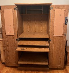 Desk Unit With Slide Out Shelves