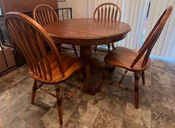 Oak Round Dining Table For 4 W/ Chairs