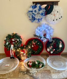 7 Beautiful Christmas Wreaths Some Lighted