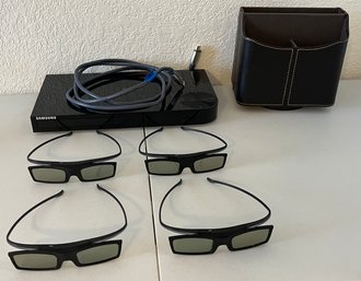 Samsung Blu-ray 3D Player With 4 Pairs Of Glasses W/ Case (tested)
