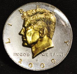 2009-D  Kennedy Half Dollar Gold & Silver Plated W/ Acrylic Overlay   (sbz72NT)