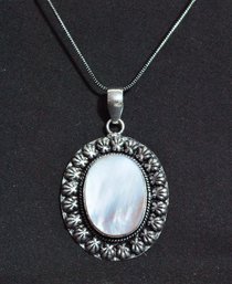 Lovely Natural Mother Of Pearl Cabachon Pendant German Silver Setting With 18.5' Chain Healing Stone