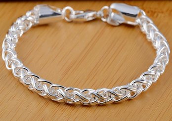 Beautiful Sterling Silver Twist Chain Bracelet Marked 925 BRAND NEW