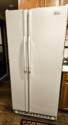 Maytag Side By Side Refrigerator With Icemaker 20.3 Cu Ft. Very Good Condition