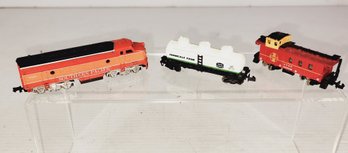 3 N Scale Train Cars-  One Southern Pacific Locomotive