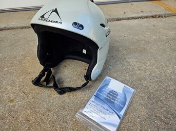 Leedom Ski Helmet- Nice Shape