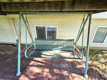 Metal Swing- Mesh Seat, Back Bar Bent, 6.5 Ft