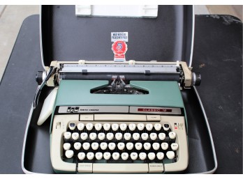 Smith Corona Classic 12 Typewriter