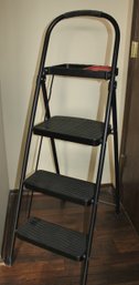 Foldable Rubbermaid 3 Step Ladder With Tray