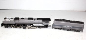 AHM Rivarossi   HO Scale Union Pacific Engine 3978 And UP Tender