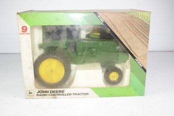 John Deere Radio Control Tractor 1/16th Scale -new