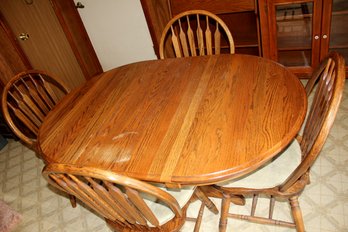 Oak Table With 4 Chairs, 1 Is Captain Chair, Water Spot, 36 X 36 W/o Leaf, 36 X 54 With Leaf