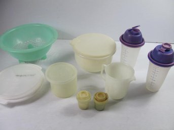 Small Tupperware Lot, Strainer Etc