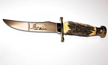 Case XX Kodiak Stag Handled Hunter Knife, Bear Etched 10.5 In Overall Length